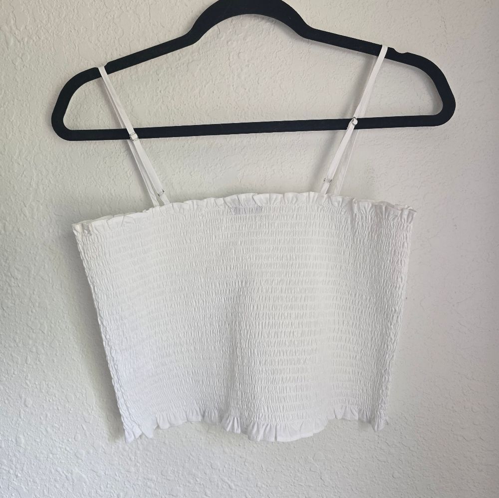 NWT Express White Smocked Cropped Cami Size M - Picture 5 of 8